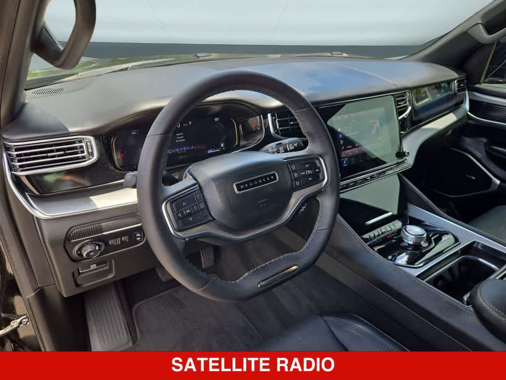 Used 2023 Jeep Wagoneer Series II RWD image 2