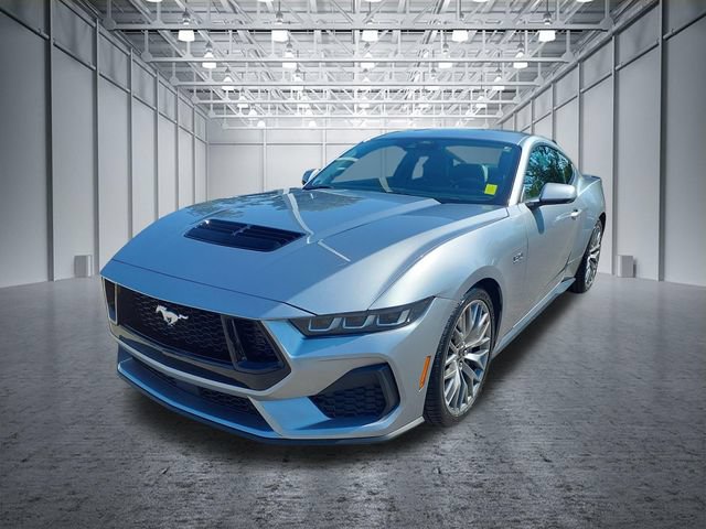 Used 2025 Ford Mustang GT Premium RWD image 1
