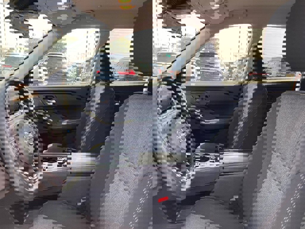 Used 2024 Nissan Rogue SV image 7