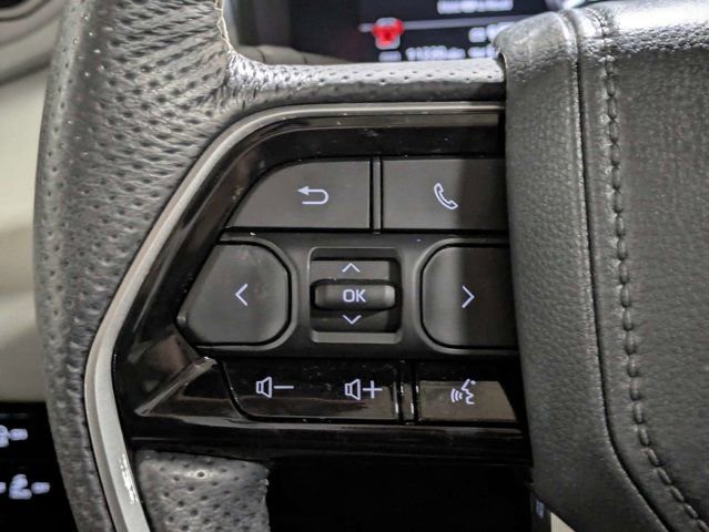 Used 2025 Toyota Sequoia Capstone AWD/4WD image 28