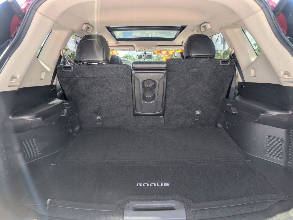 Used 2016 Nissan Rogue SL w/ SL Premium Package FWD image 11