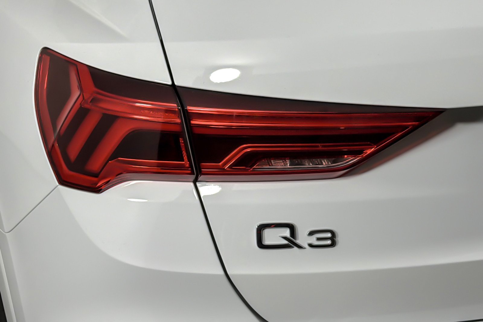 Used 2022 Audi Q3 2.0T Premium Plus AWD/4WD image 27