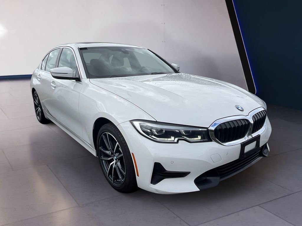 Used 2019 BMW 330i xDrive Sedan w/ Premium Package AWD/4WD image 5