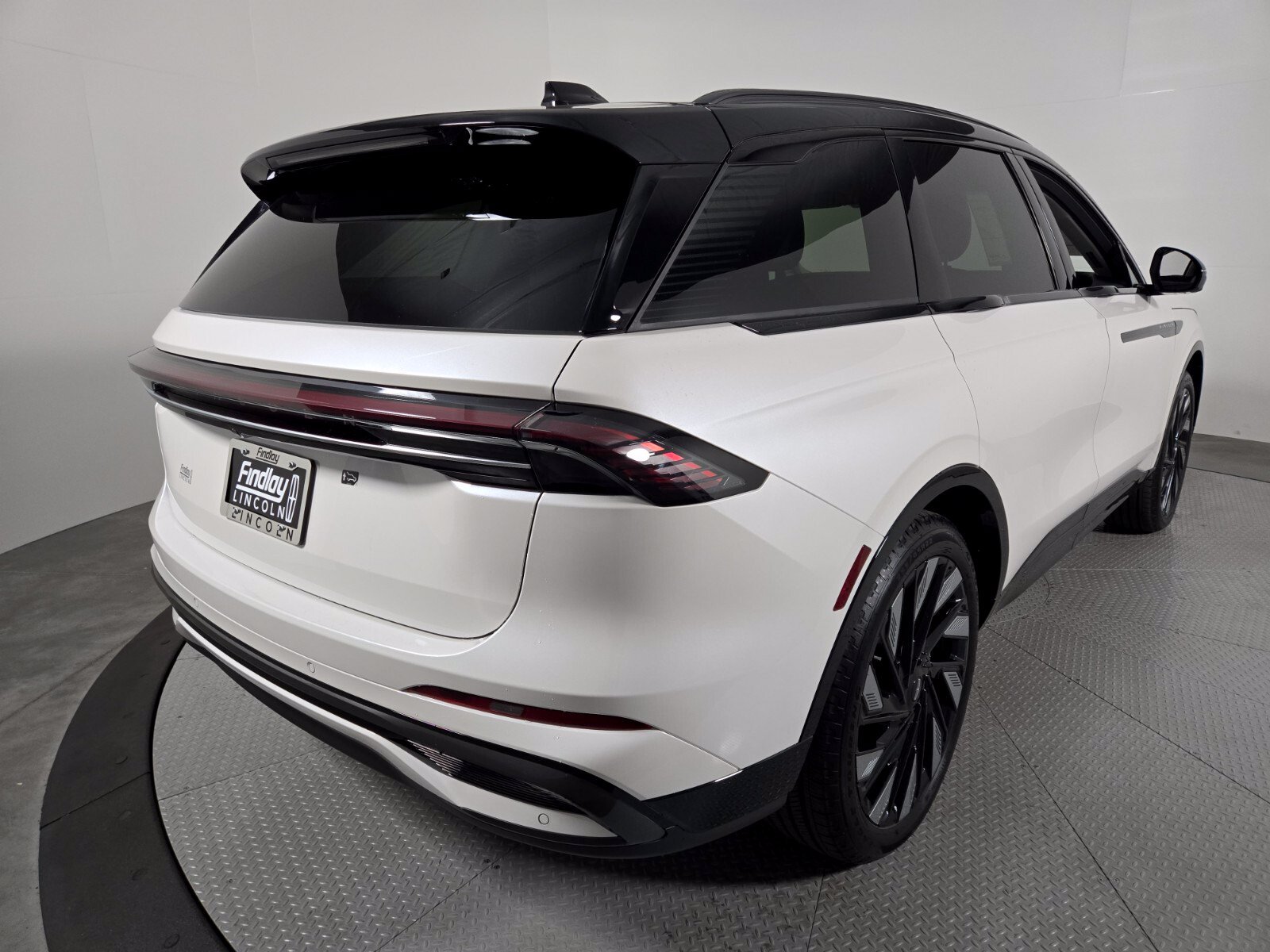 New 2026 Lincoln Nautilus Reserve AWD/4WD image 4