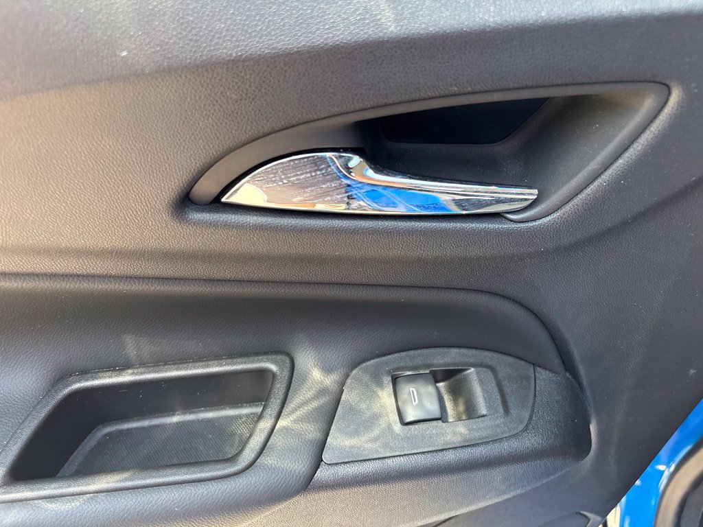 Used 2024 Chevrolet Equinox LT FWD image 40