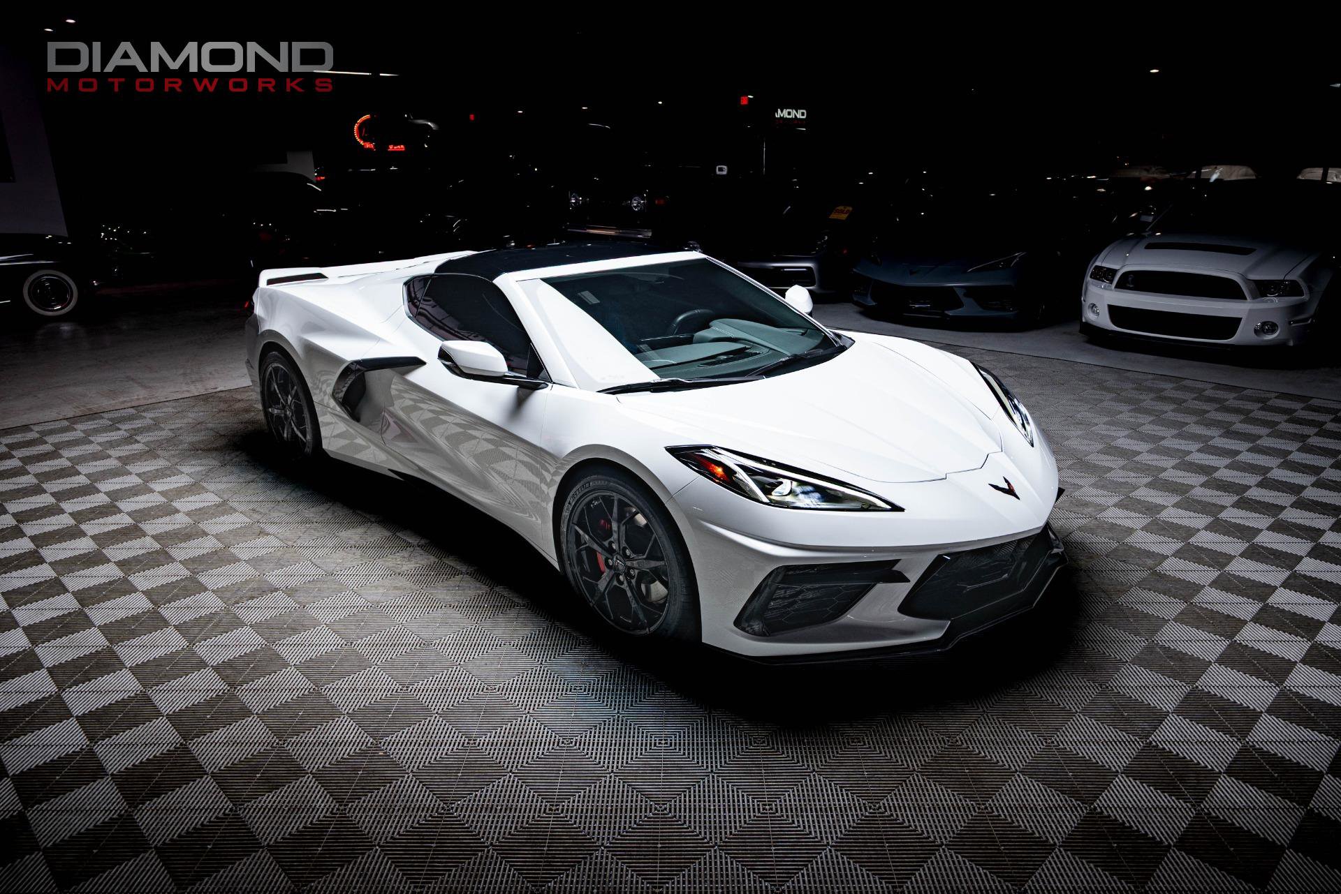 Used 2022 Chevrolet Corvette Stingray Coupe w/ Z51 Performance Package RWD image 3