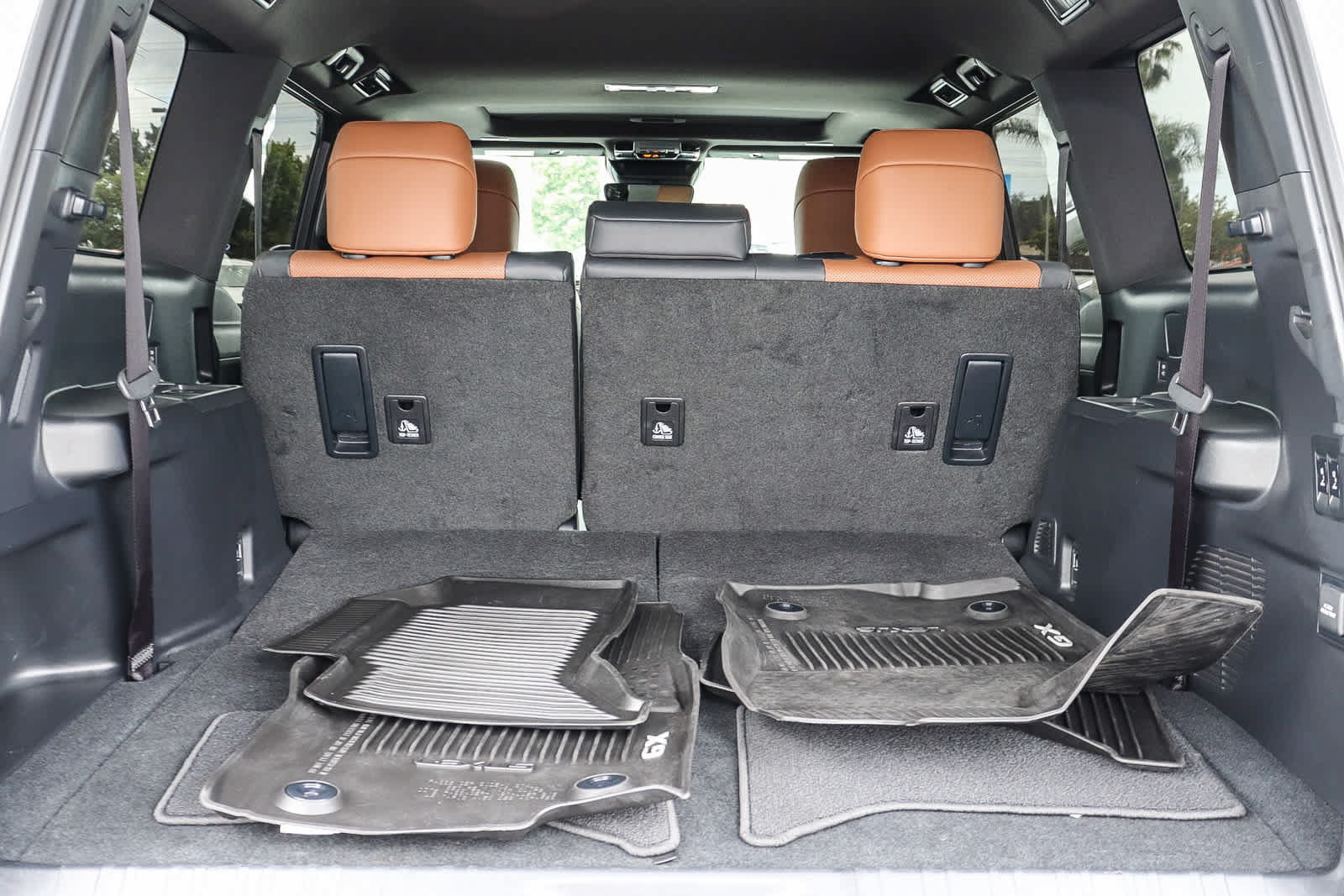 Used 2025 Lexus GX 550 w/ Cold Area Package AWD/4WD image 26