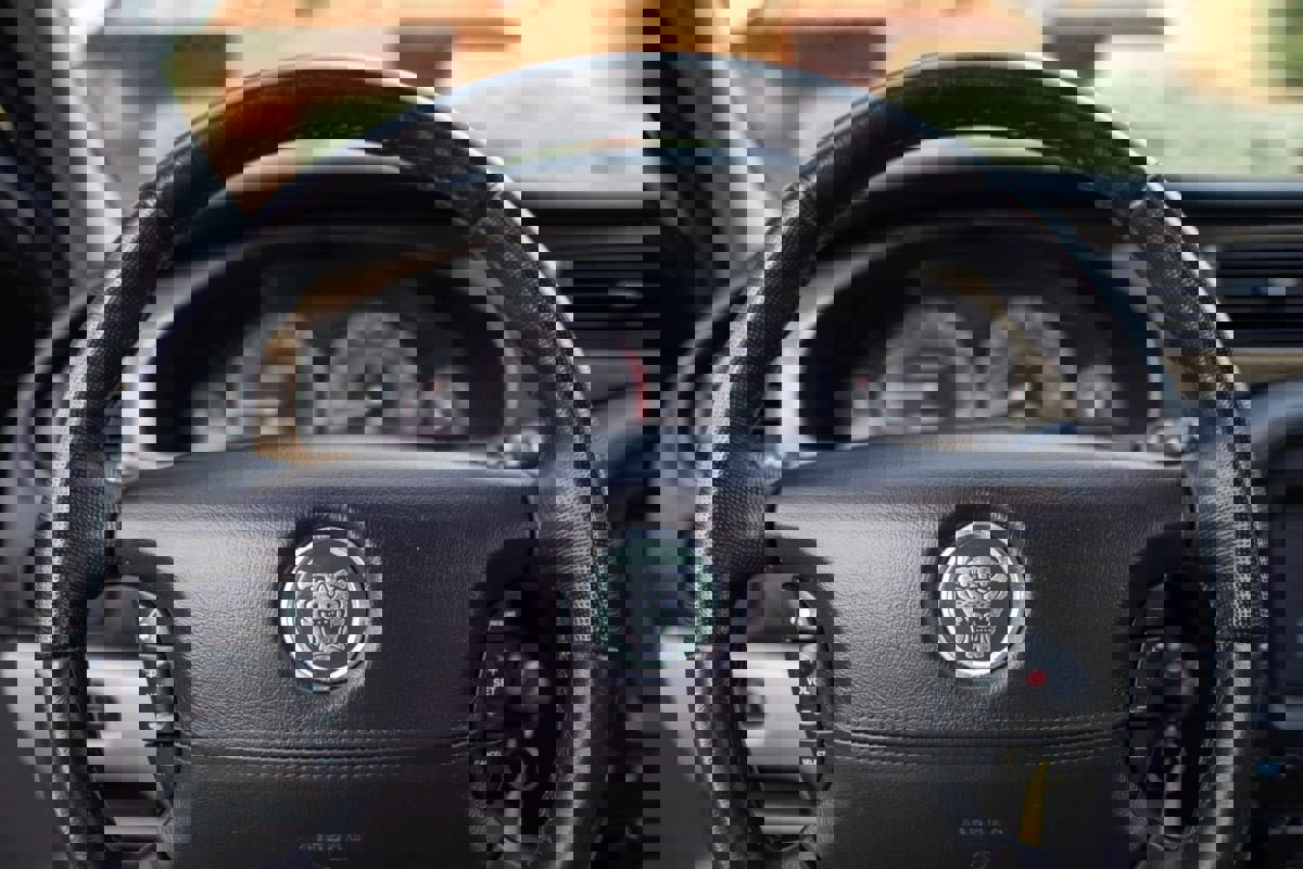 Used 2003 Jaguar S-TYPE R image 37