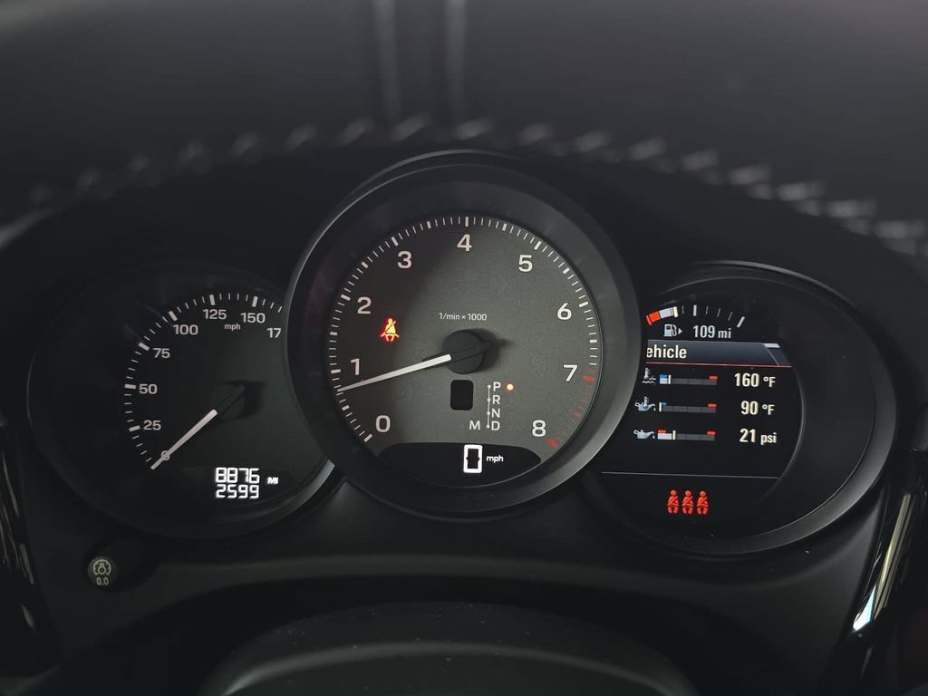 Certified 2025 Porsche Macan S AWD/4WD image 6