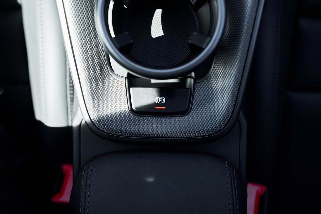 Used 2024 Porsche 911 Carrera 4S w/ Premium Package image 60