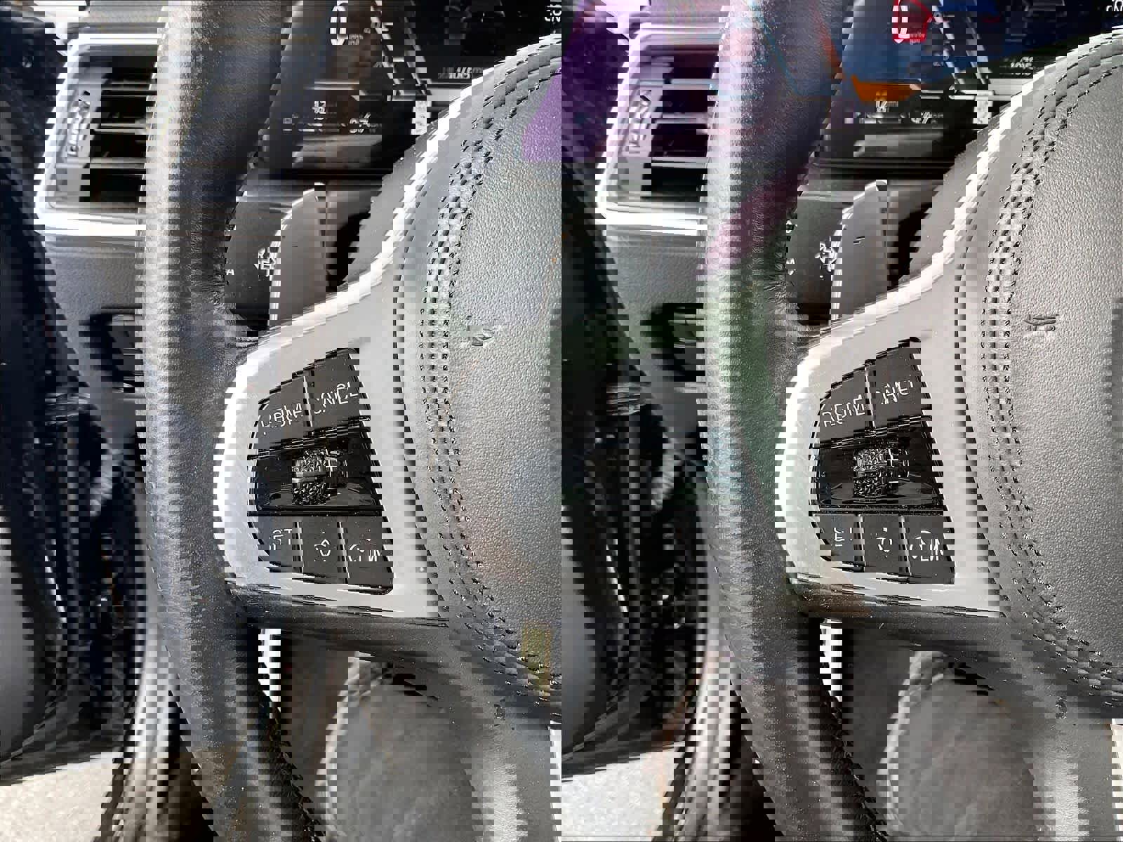 Used 2023 BMW 330i Sedan w/ M Sport Package RWD image 18