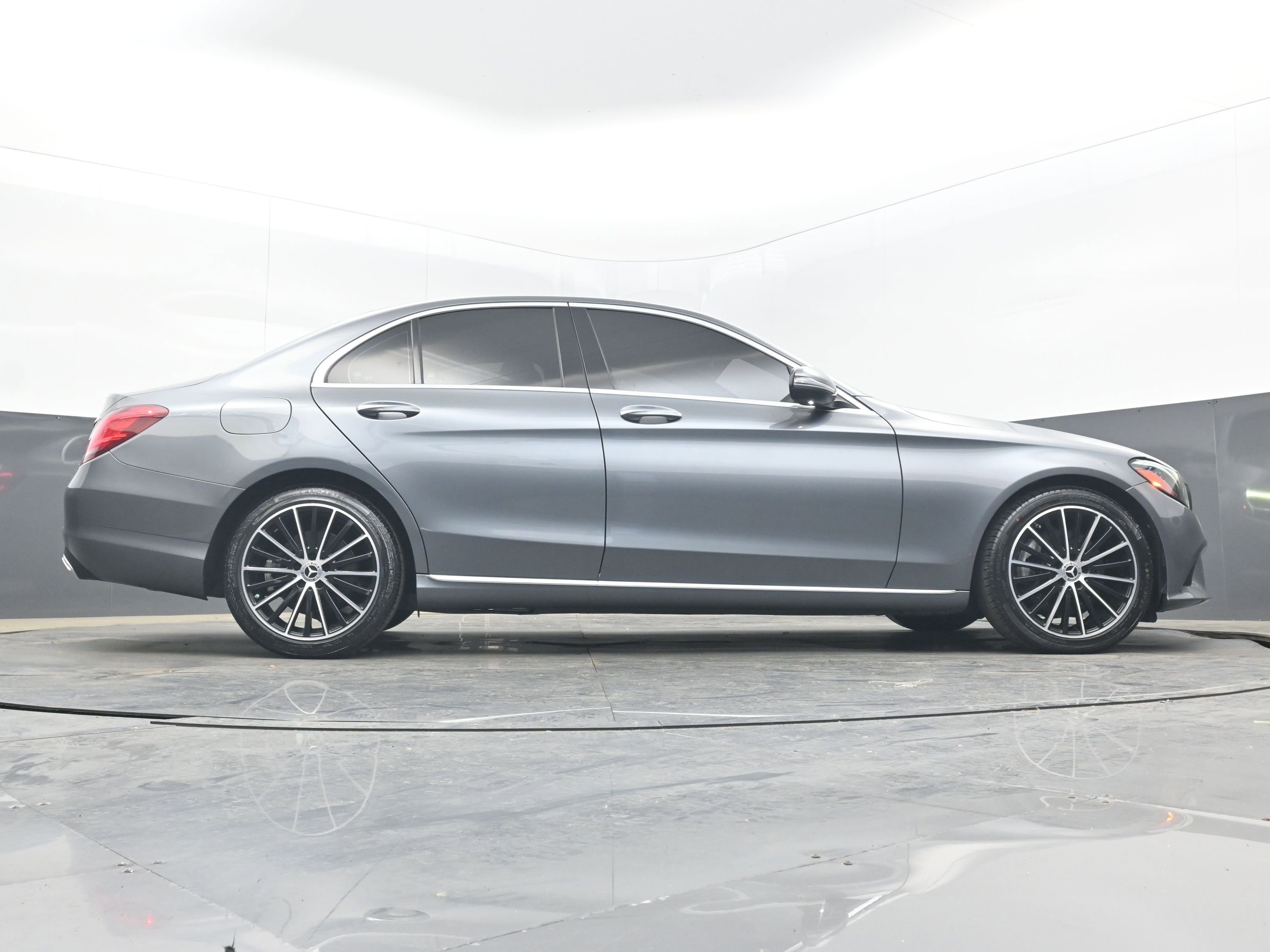 Used 2021 Mercedes-Benz C 300 Sedan w/ Premium Package image 28
