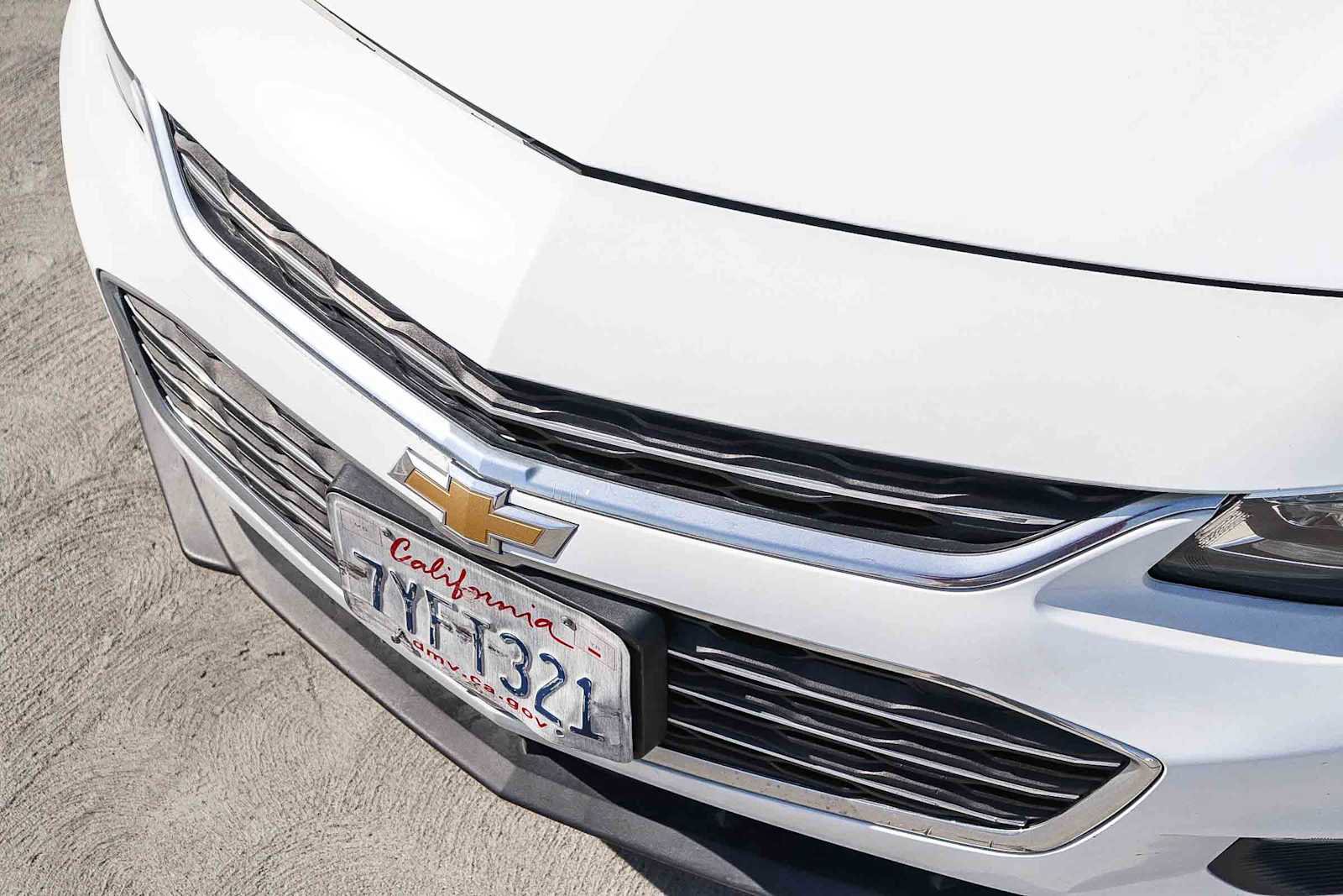 Used 2017 Chevrolet Malibu Hybrid FWD image 8