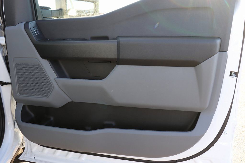 New 2026 Ford F350 XL w/ XL Chrome Package image 12