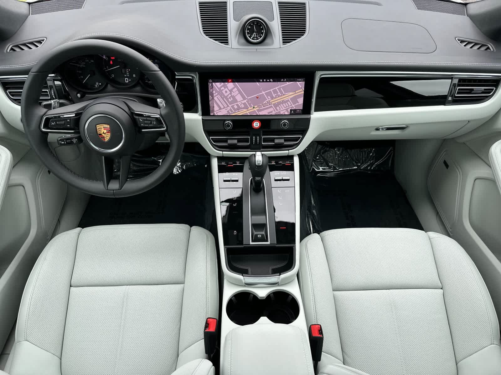 New 2026 Porsche Macan AWD/4WD image 6