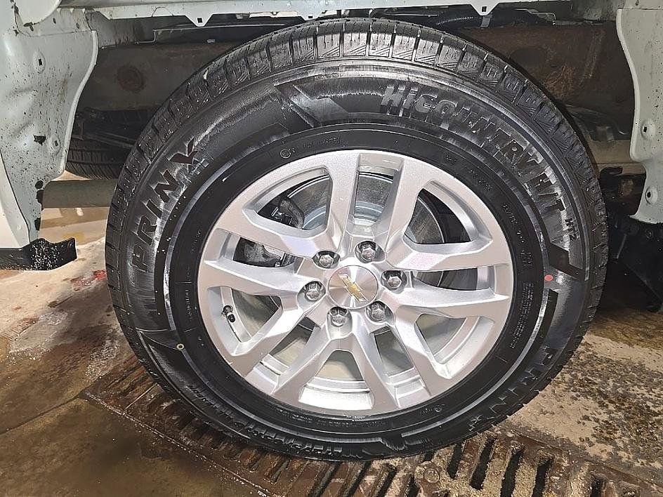 Used 2021 Chevrolet Silverado 1500 LT w/ Z71 Off-Road Package image 38