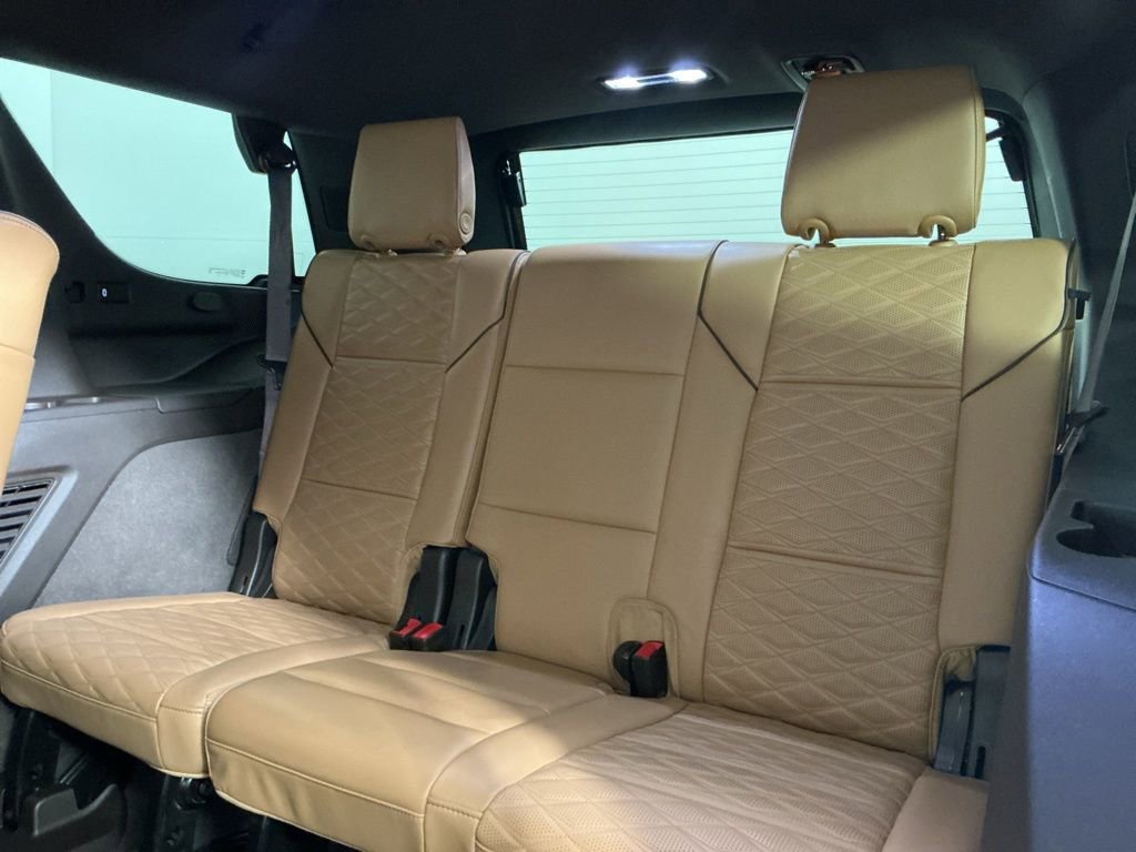 Used 2021 Cadillac Escalade Sport w/ Driver Assist Tech Package image 28