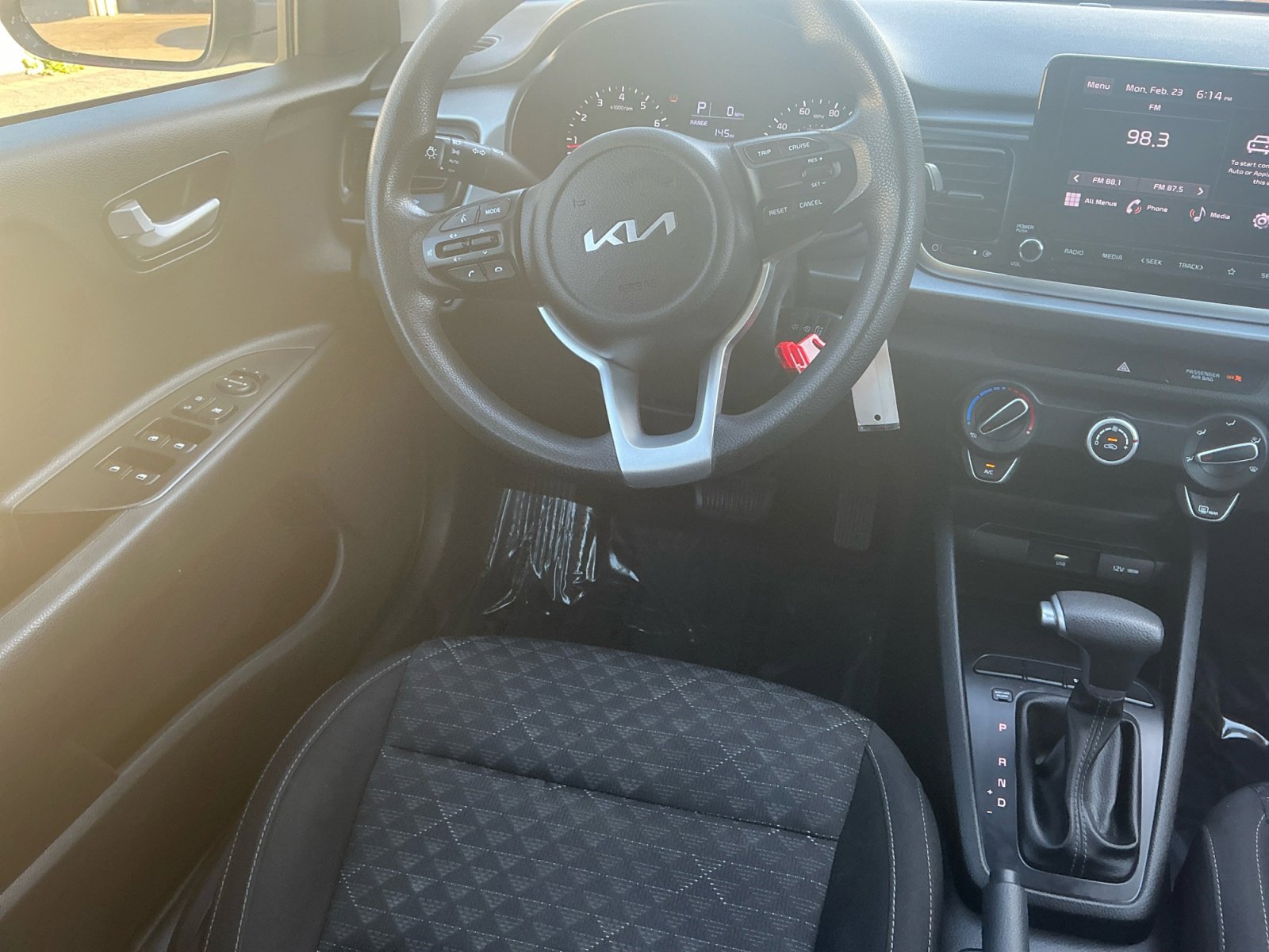 Used 2023 Kia Rio S image 17