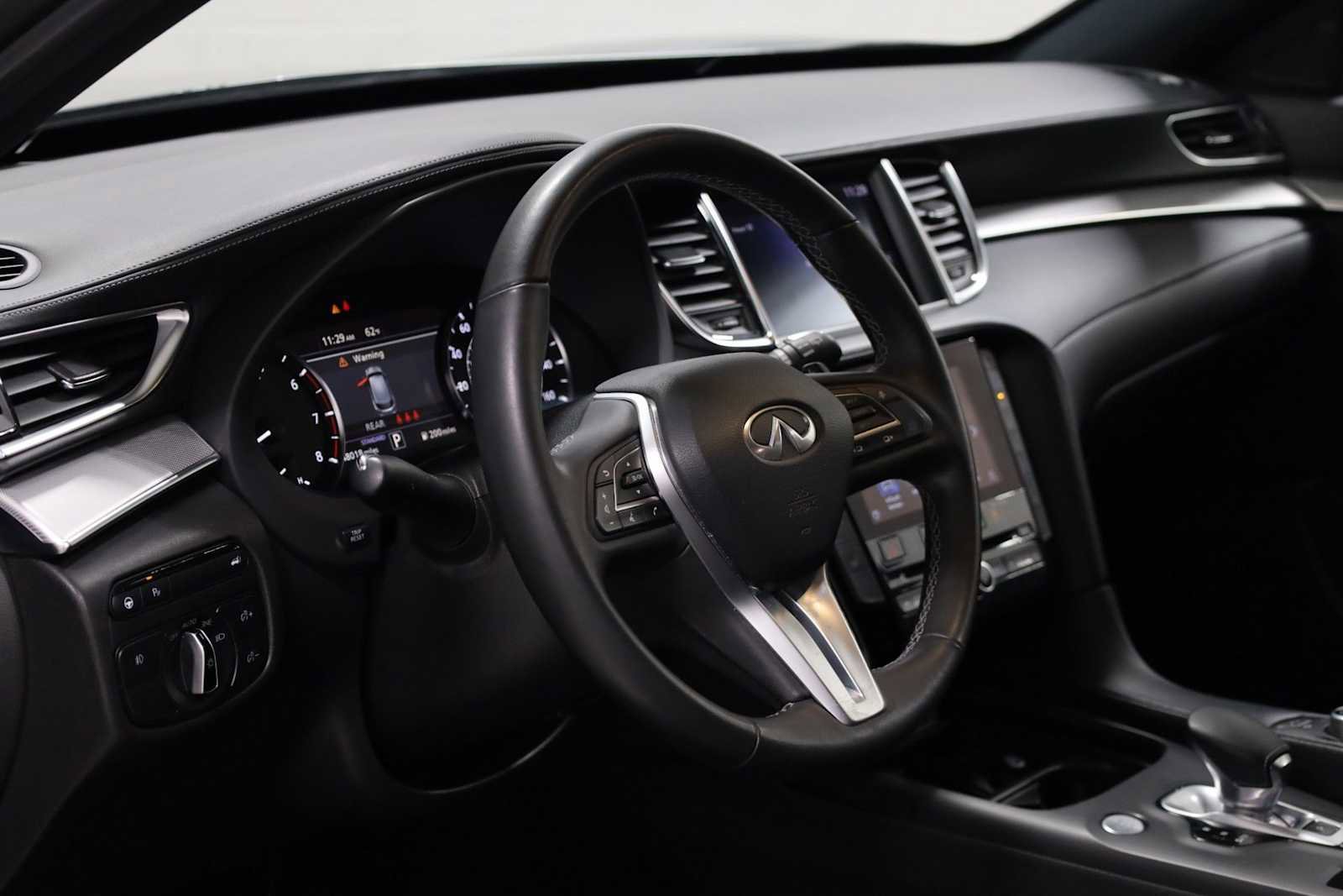Used 2021 INFINITI QX50 Luxe w/ Appearance Package image 4