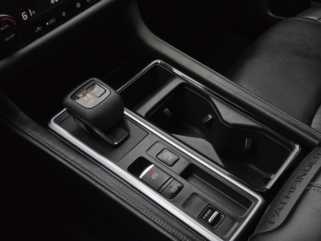 Certified 2022 Nissan Pathfinder SV w/ SV Premium Package image 23