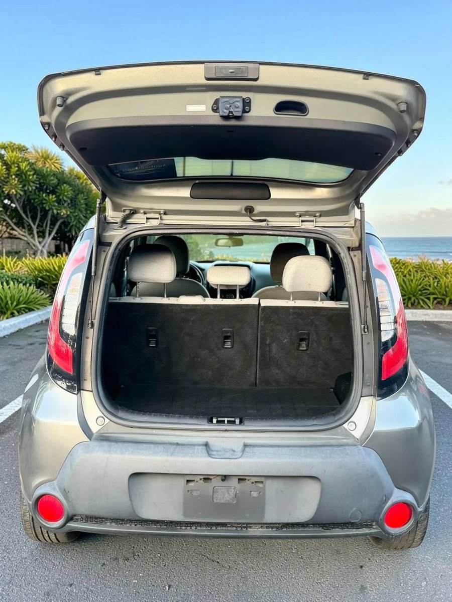 Used 2016 Kia Soul FWD image 11