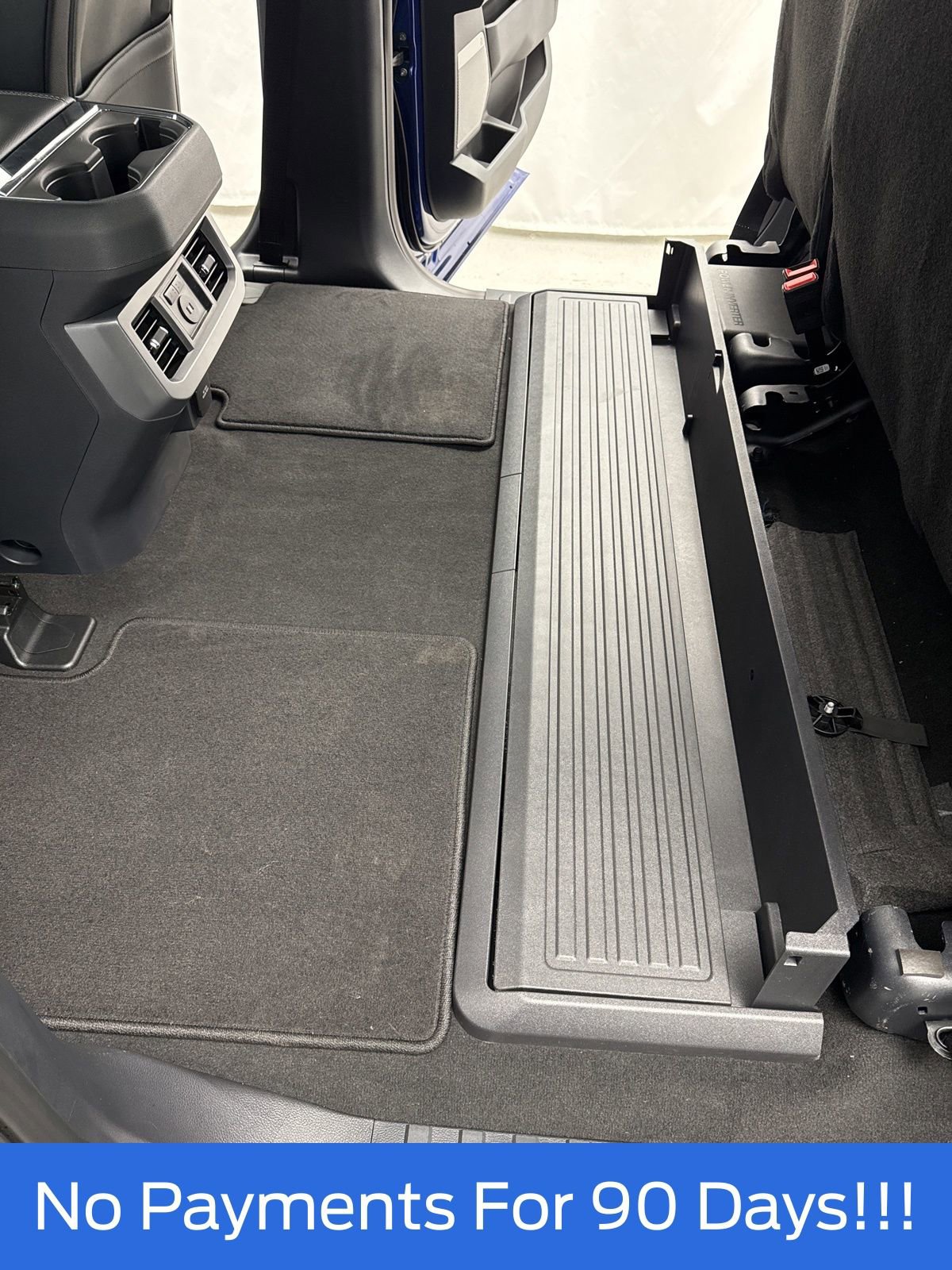 New 2026 Ford F250 Lariat w/ Black Appearance Package image 45