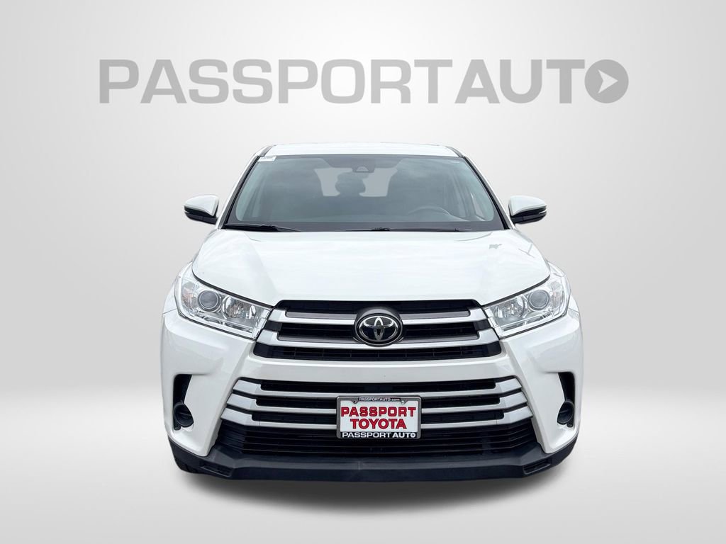 Used 2019 Toyota Highlander LE FWD image 12