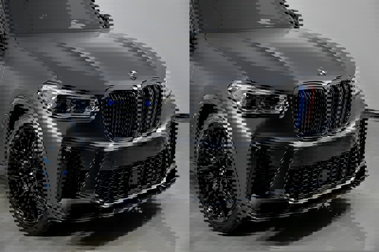 Used 2020 BMW X5 M Competition w/ Executive Package image 3