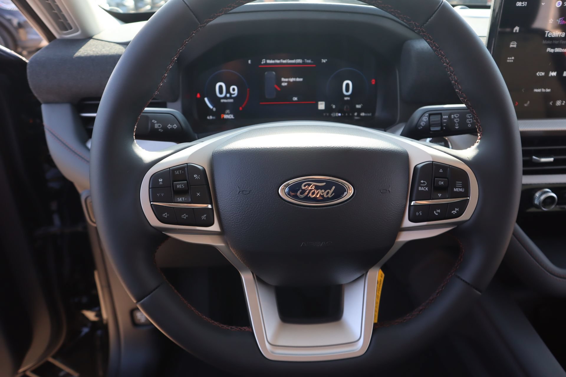 New 2026 Ford Explorer Active AWD/4WD image 3