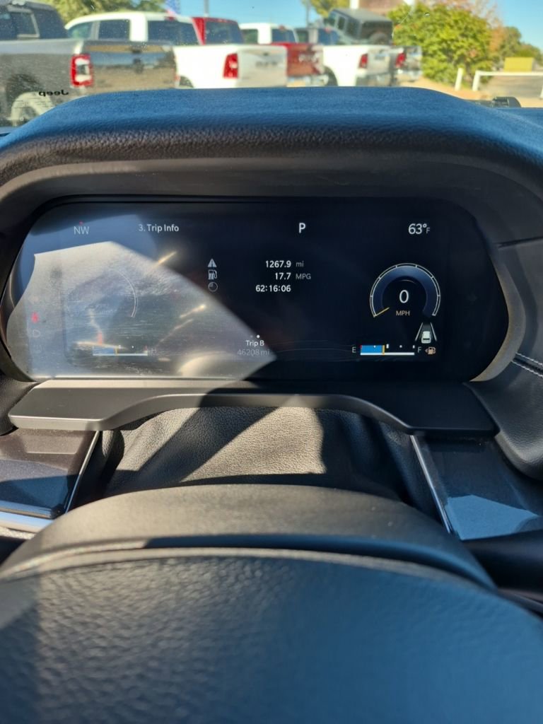 Used 2023 Jeep Grand Cherokee L Altitude AWD/4WD image 44