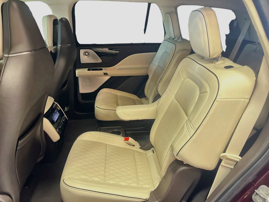 Used 2023 Lincoln Aviator Black Label AWD/4WD image 26
