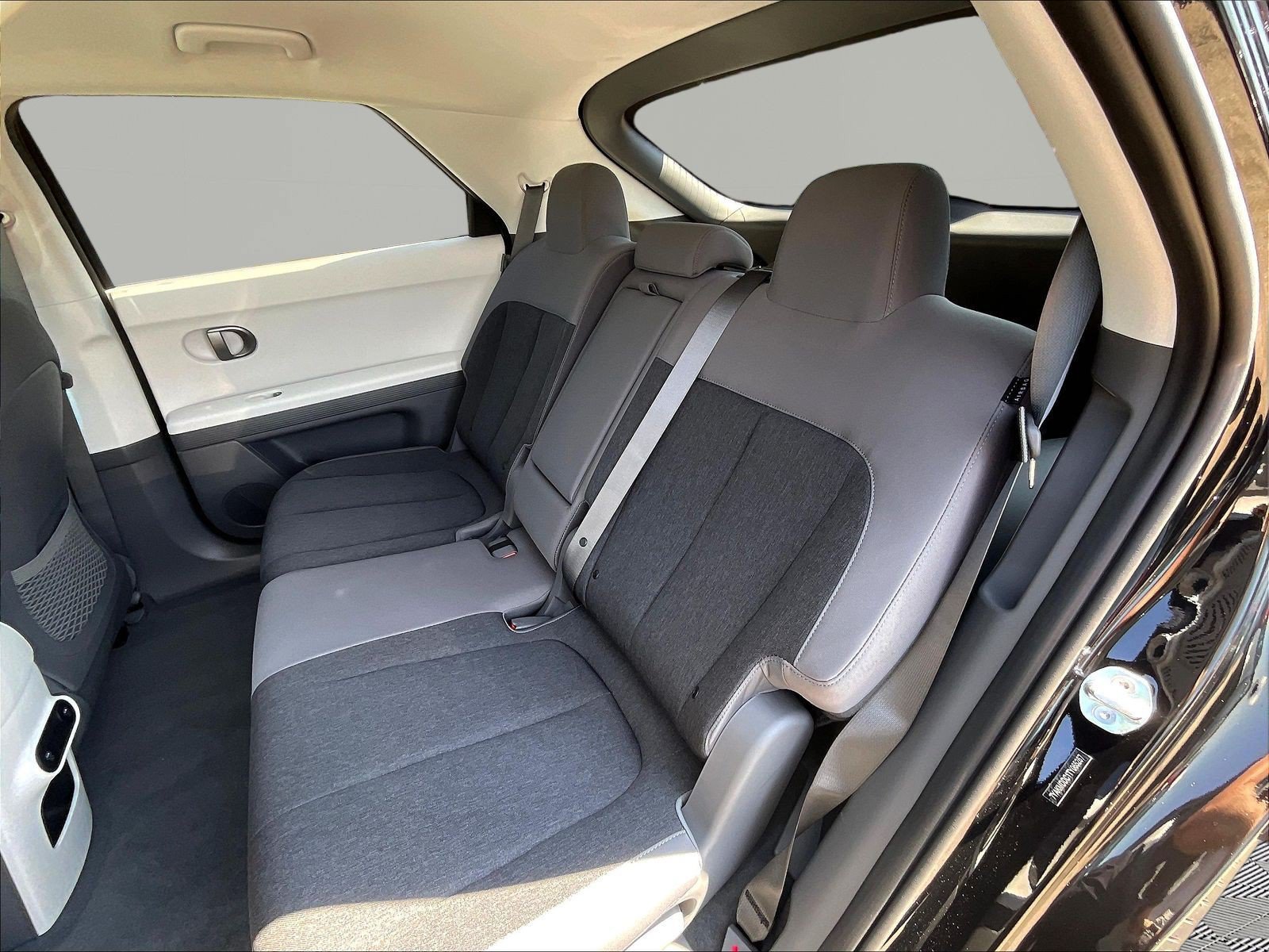 New 2026 Hyundai Ioniq 5 SE AWD/4WD image 17