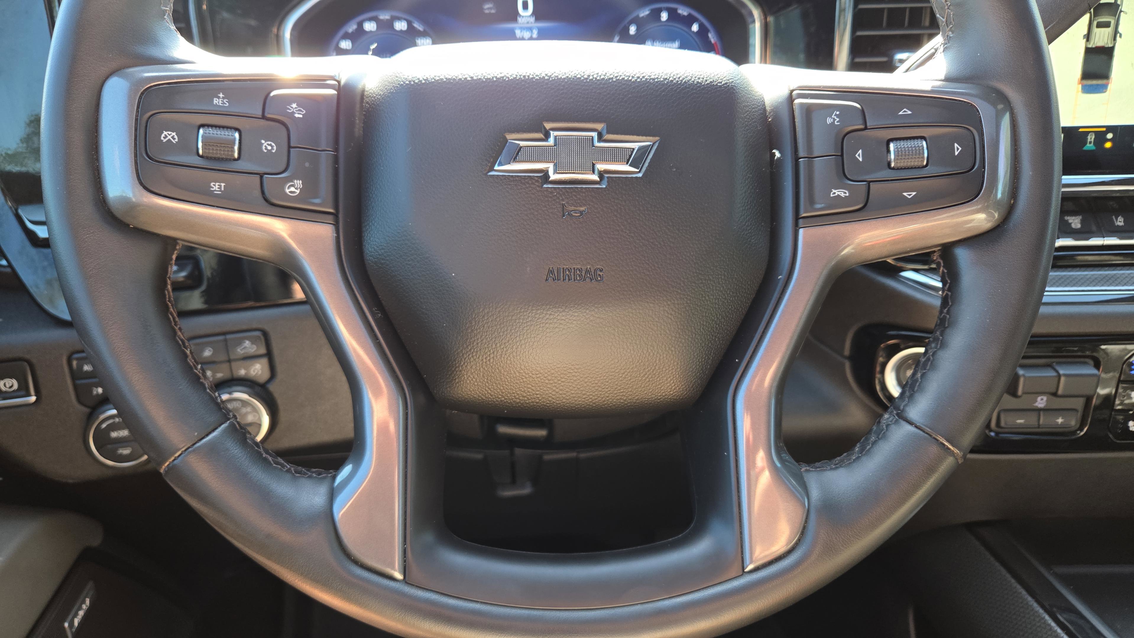 Certified 2025 Chevrolet Silverado 2500 ZR2 w/ Technology Package AWD/4WD image 25