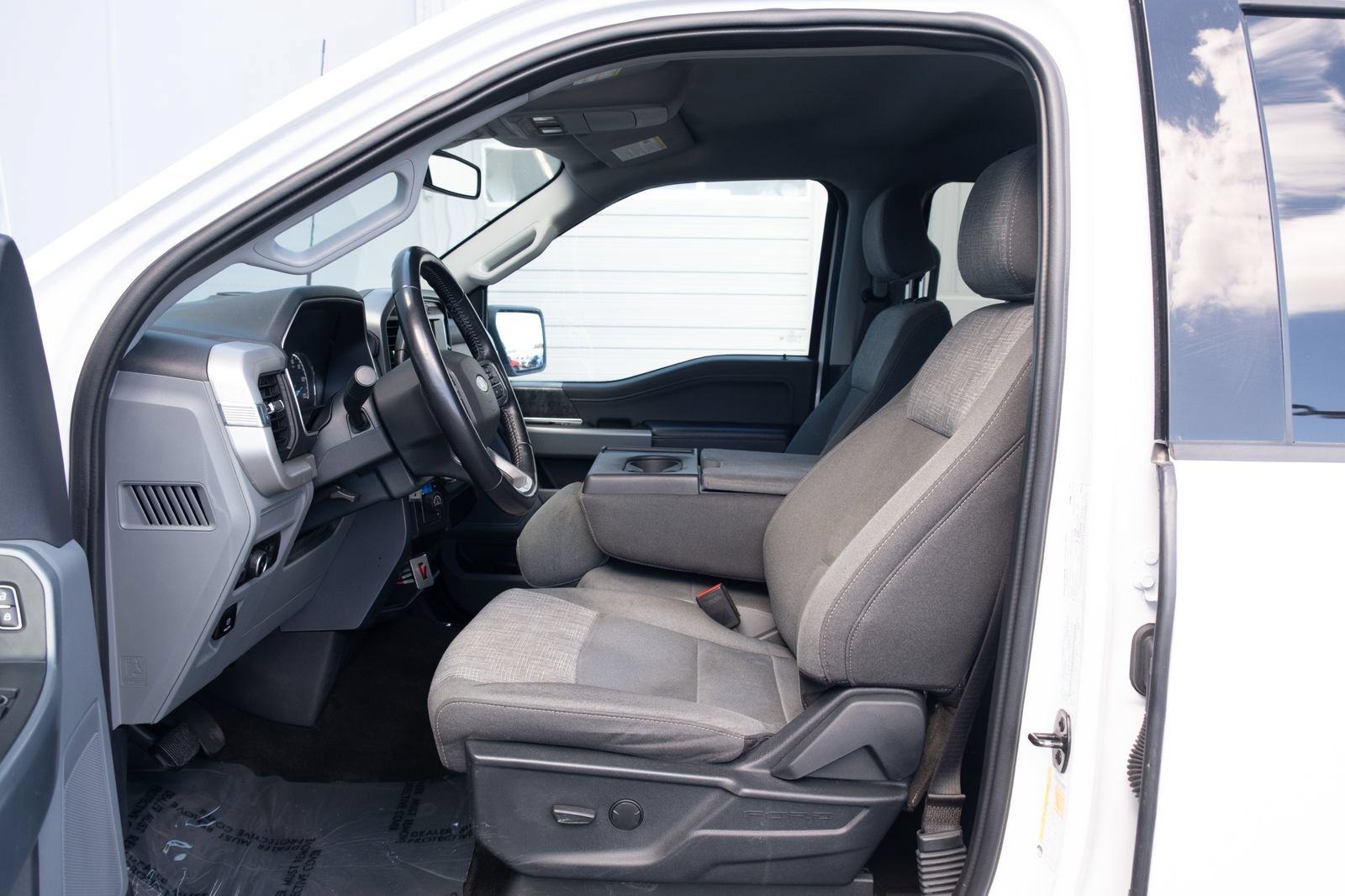 Used 2022 Ford F150 XLT w/ Equipment Group 301A Mid AWD/4WD image 10
