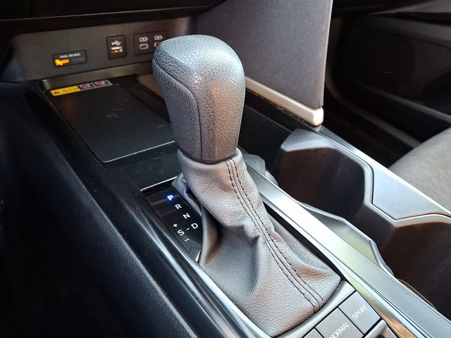 Used 2025 Toyota Camry LE image 15