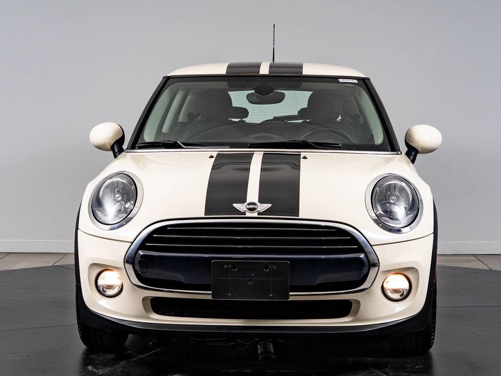 Used 2018 MINI Cooper 2-Door Hardtop FWD image 2