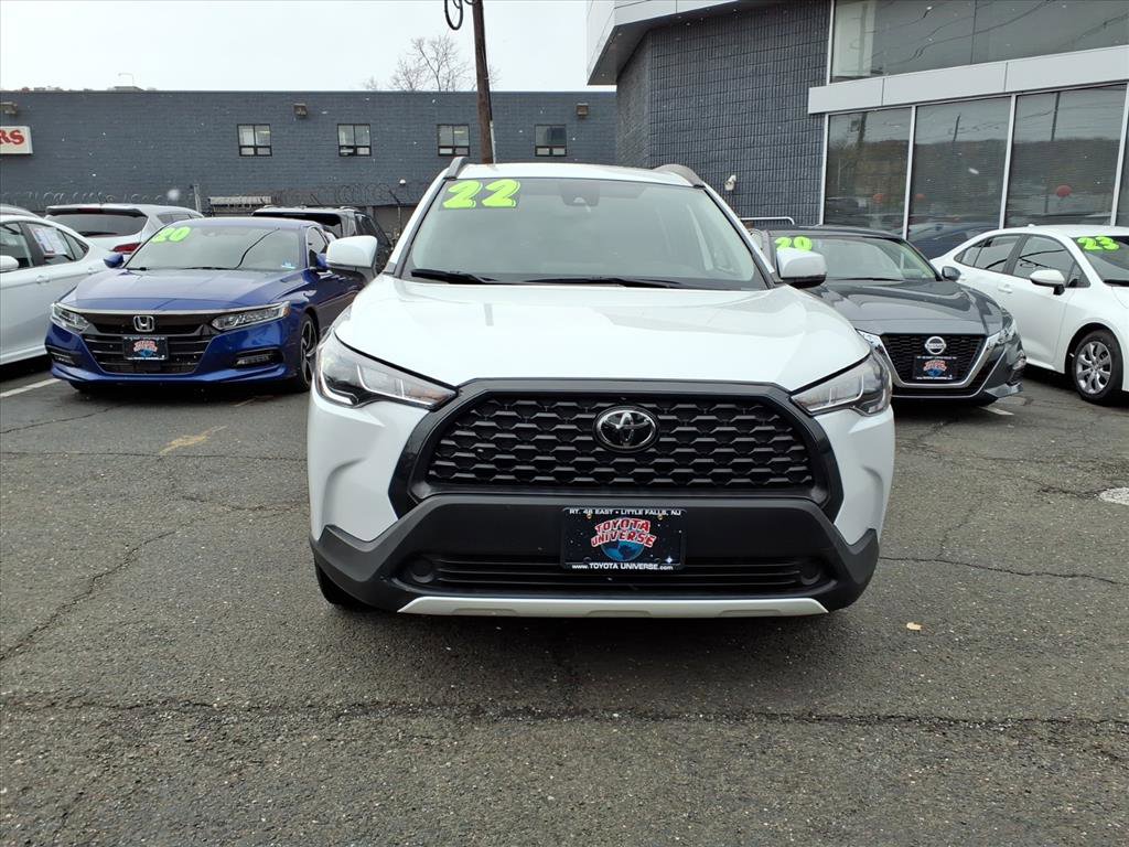 Certified 2022 Toyota Corolla Cross LE image 2