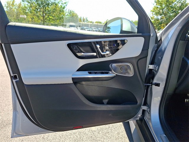 Used 2026 Mercedes-Benz GLC 300 4MATIC image 11