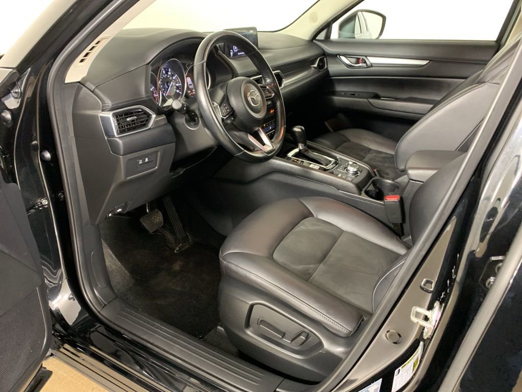 Used 2020 MAZDA CX-5 Touring image 29
