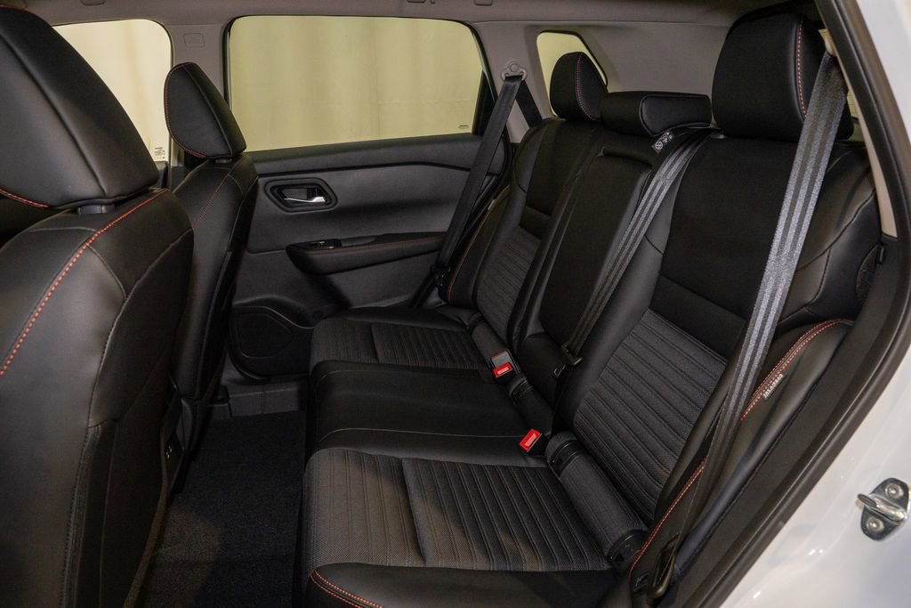 Certified 2026 Nissan Rogue SV w/ Rock Creek Premium Package image 9