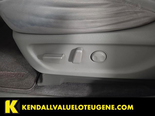Used 2016 Kia Sedona LX w/ Option Group 020 FWD image 18