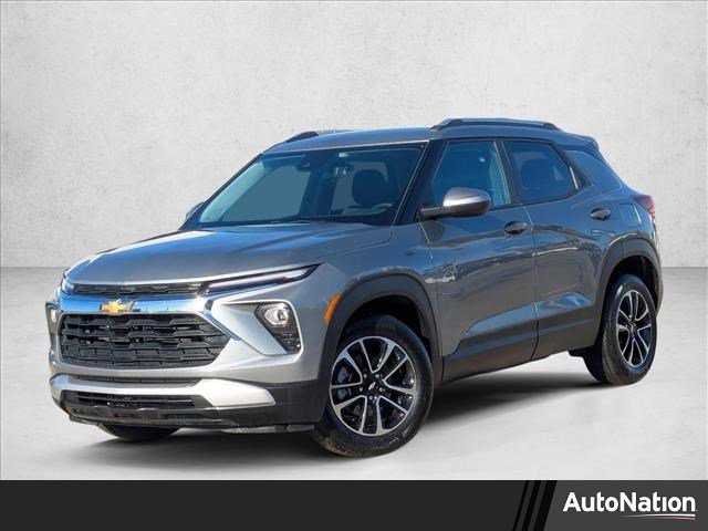 Used 2025 Chevrolet TrailBlazer LT w/ LT Cold Weather Package image 1