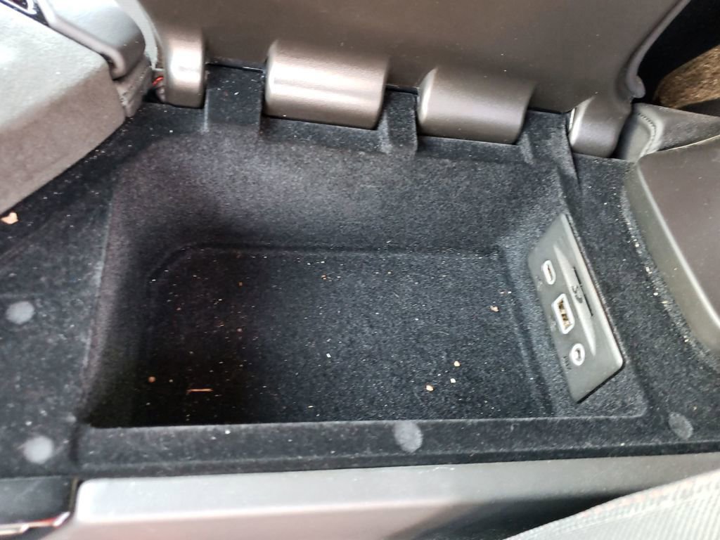 Used 2020 Chevrolet Corvette Stingray Premium Cpe w/ 3LT Preferred Equipment Group image 26