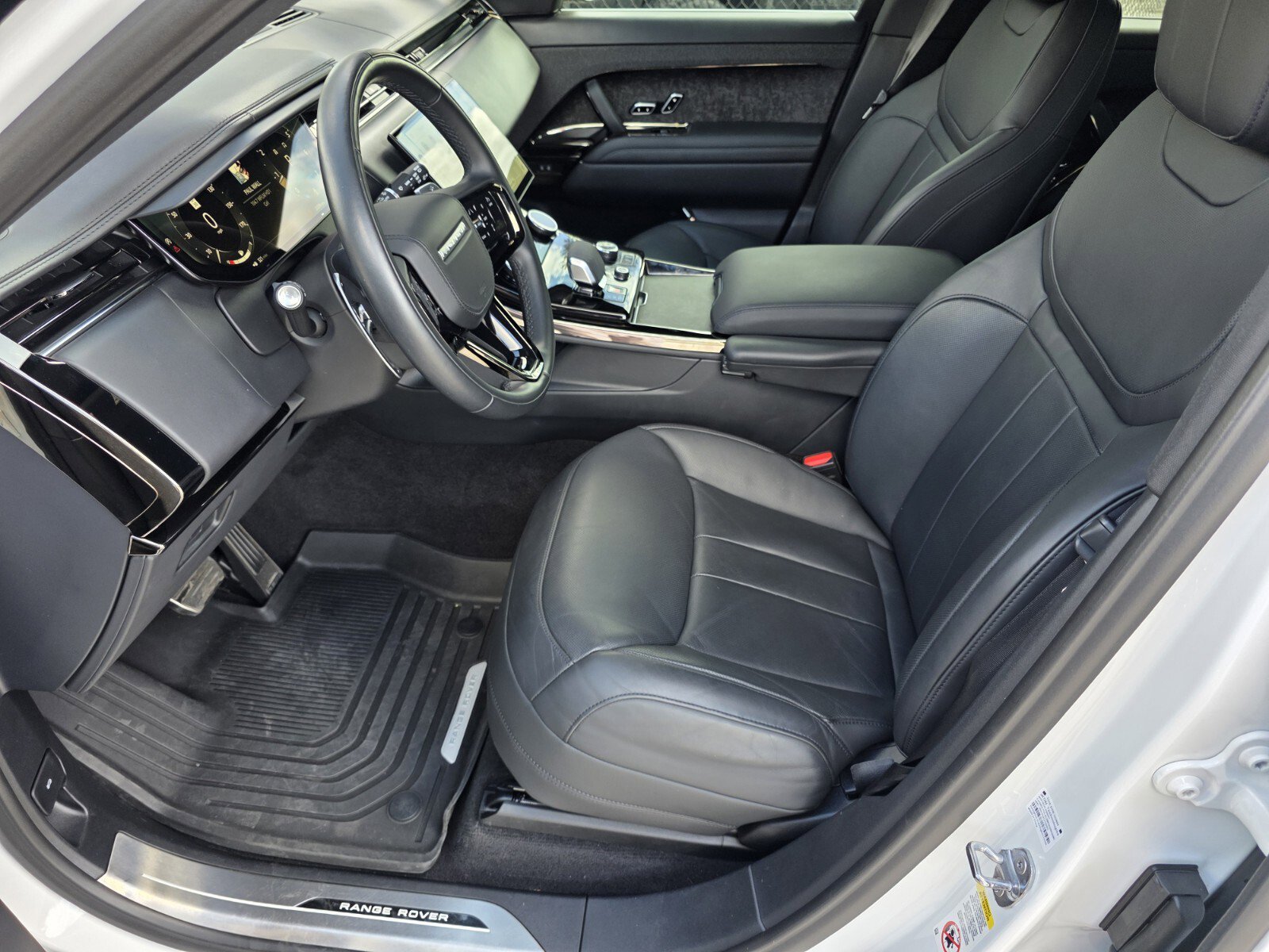 Certified 2023 Land Rover Range Rover Sport SE Dynamic image 10