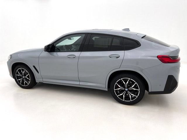 Certified 2025 BMW X4 M40i w/ Premium Package AWD/4WD image 10