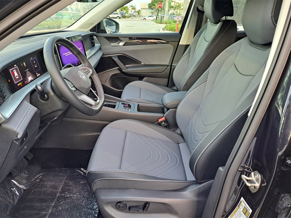 New 2026 Volkswagen Tiguan SE image 7