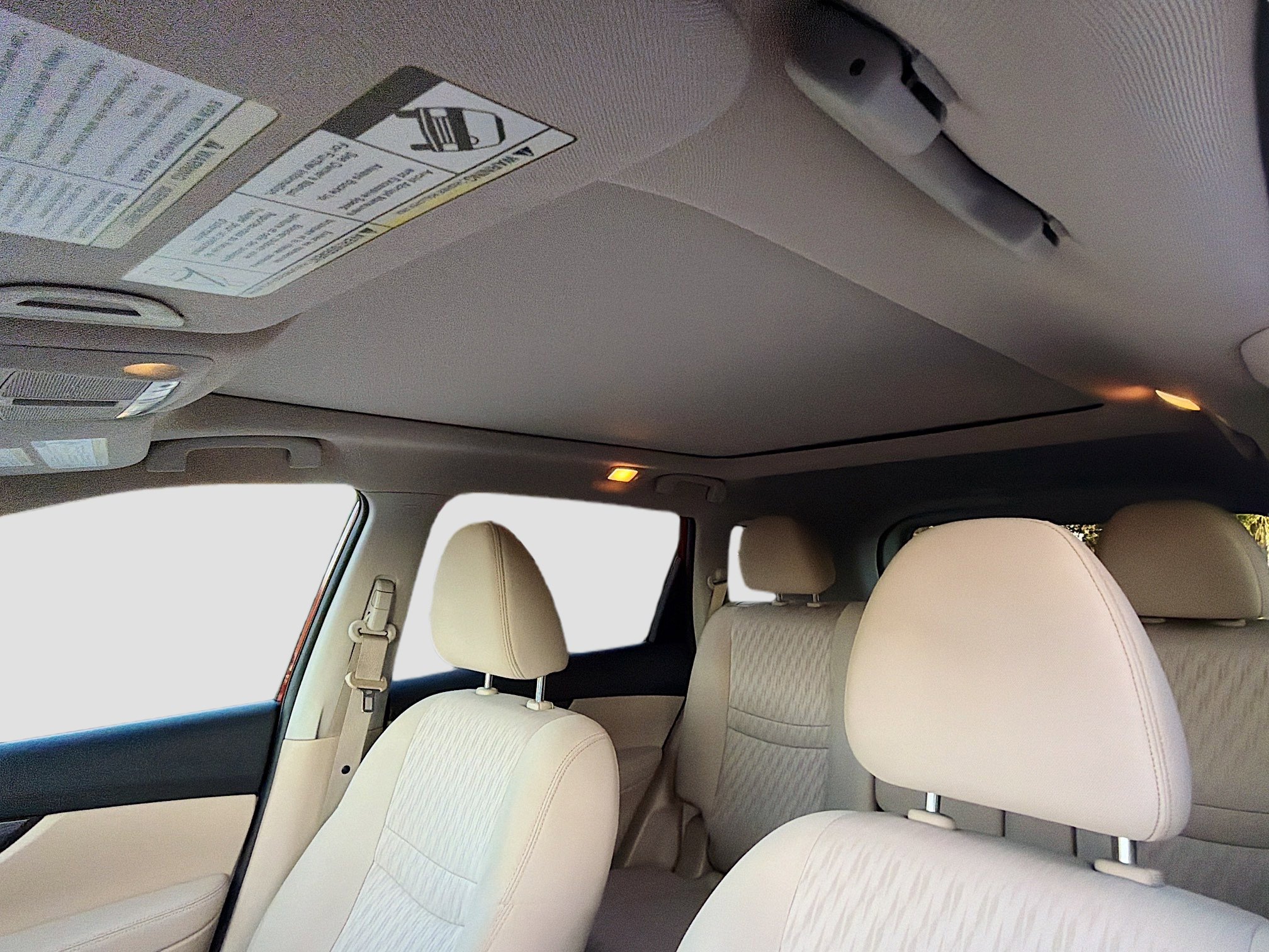 Used 2018 Nissan Rogue SV w/ Sun & Sound Touring Package image 25