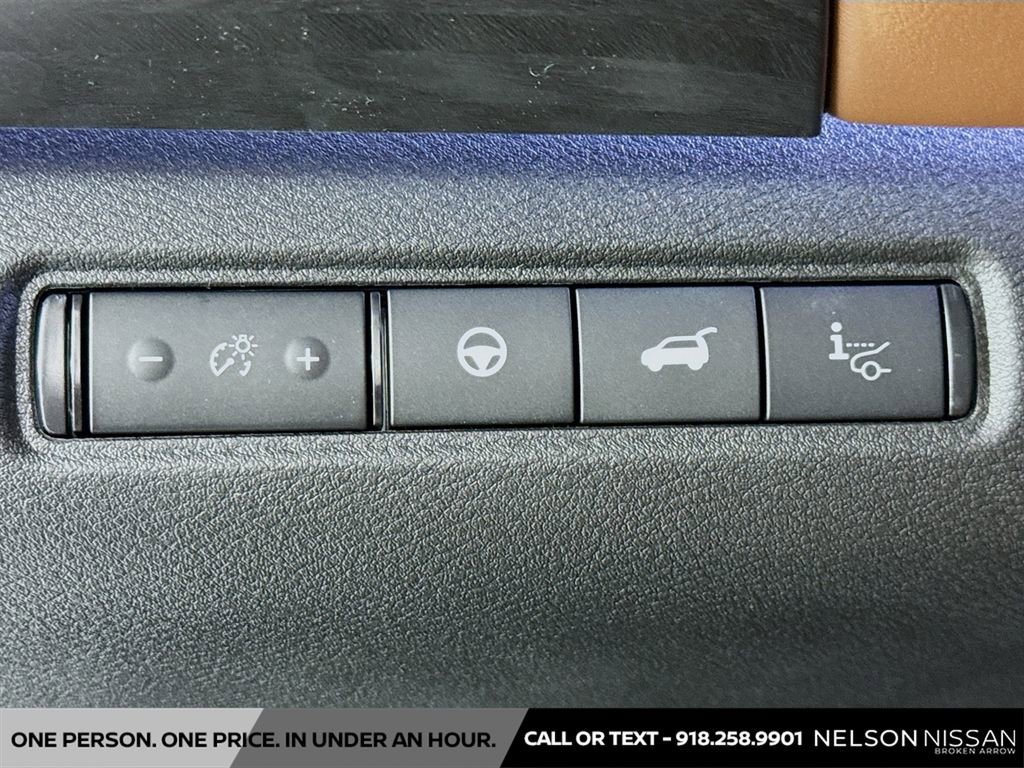 New 2026 Nissan Pathfinder Platinum image 10