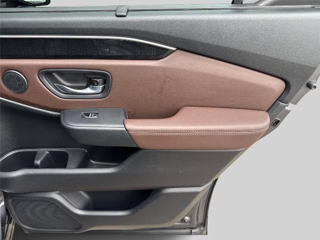 Used 2024 Honda Pilot Elite image 24