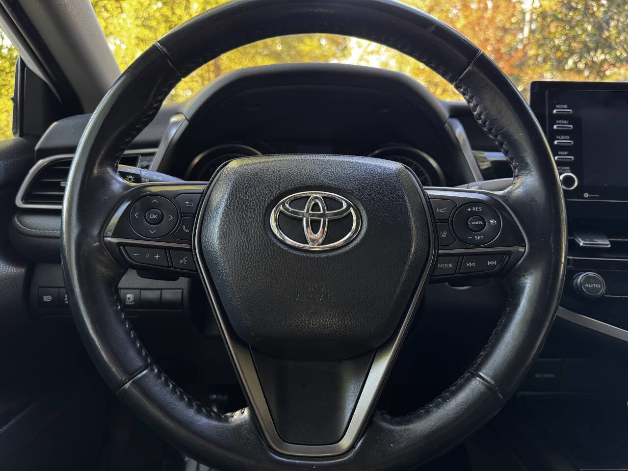 Used 2021 Toyota Camry SE w/ Convenience Package image 17